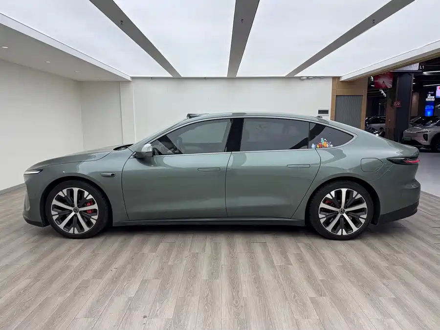 900x675_0_q87_c42_autohomecar__Chto52lGC-aAXGFVAAfS6p7gipw435.jpg.webp Used NIO ET7 2022 model 100kWh first edition