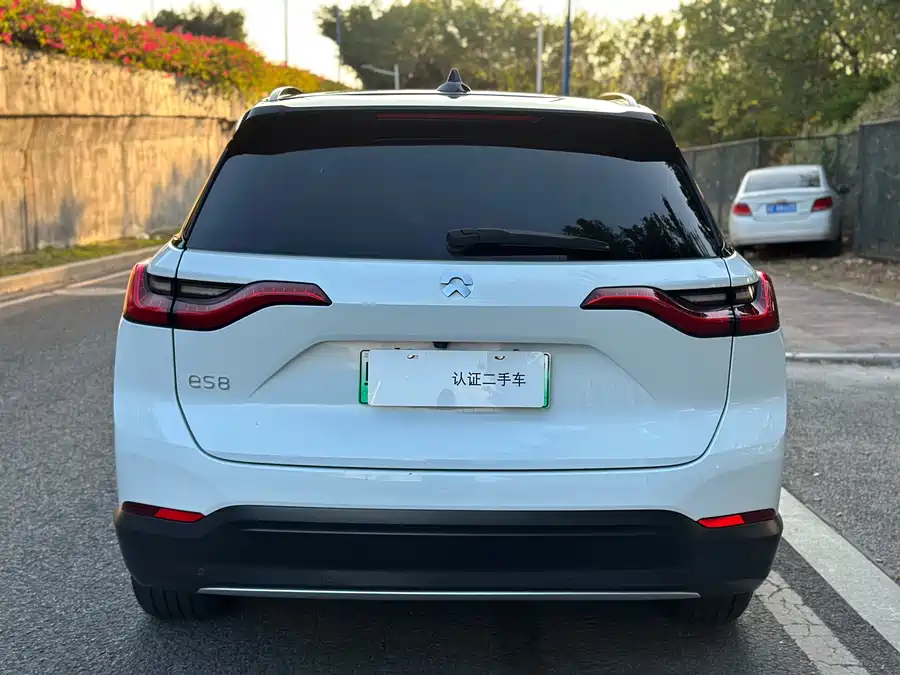 900x675_0_q87_c42_autohomecar__Chto52lGCL6AFeHmAAb5Pu91Wcc277.jpg.webp Used NIO ES8 2018 model 355KM baseline version seven-seater version
