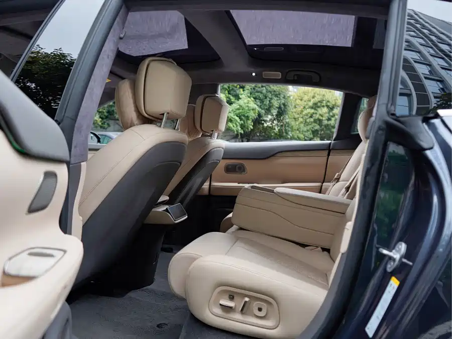 900x675_0_q87_c42_autohomecar__Chto52lGEtSATRmhAAbqm7R0gzg832.jpg.webp Used NIO ET7 2024 75kWh Executive Edition