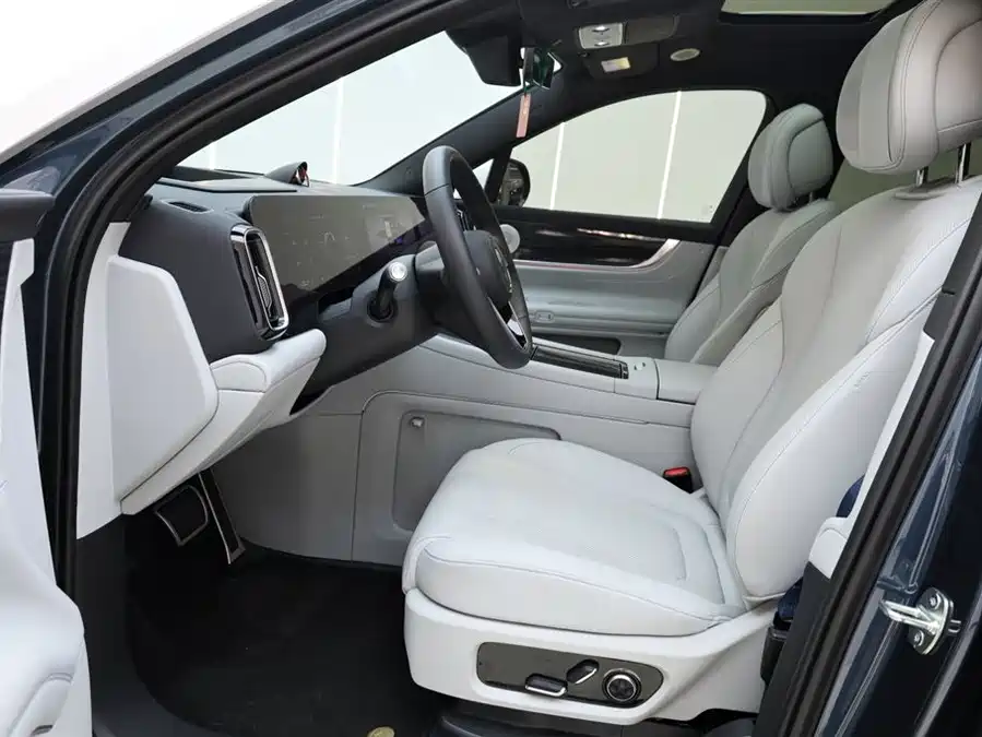 Used AITO M9 2024 extended range Max version 42kWh 6-seater version