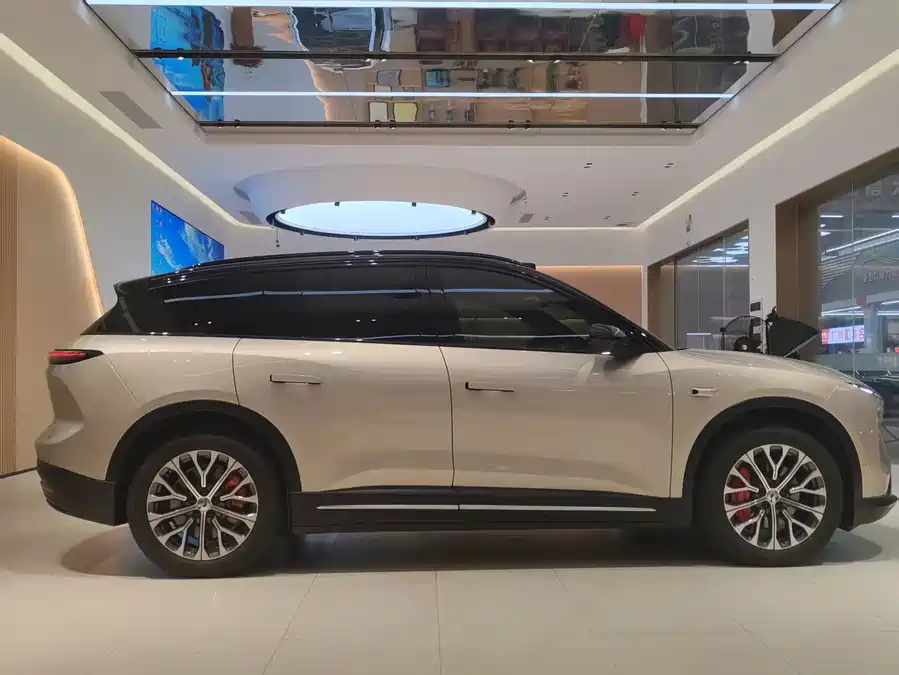 Used NIO ES6 2023 model 75kWh