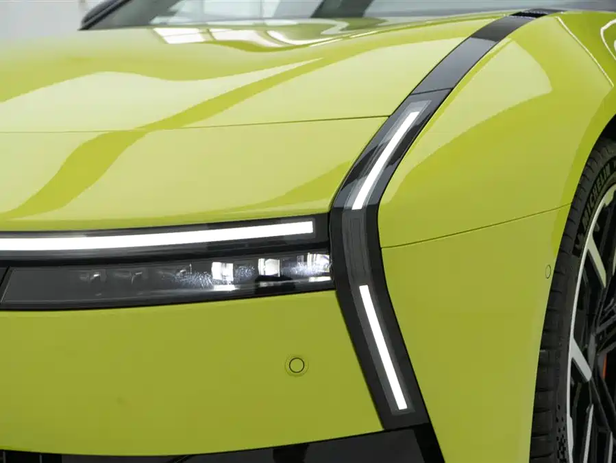 900x675_0_q87_c42_autohomecar__Chto52lHkv6AW-7aAAEOXAISxLk609.jpg.webp Used Xpeng P7 2025 702 Long Battery Life Ultra