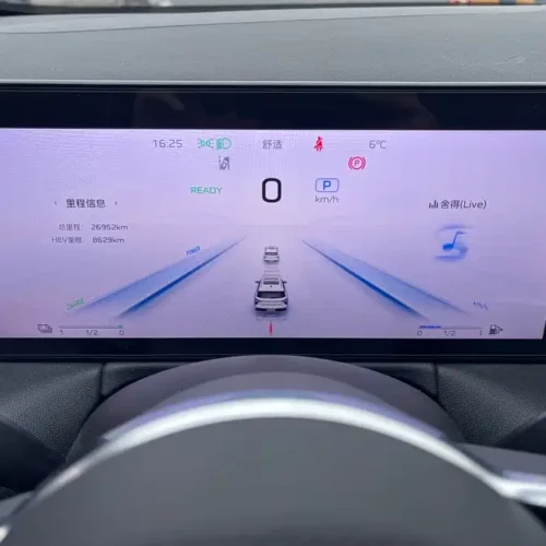 900x675_0_q87_c42_autohomecar__Chto52lHu4SAWjRuAAgB1Cf665o605.jpg.webp Used Hongqi HS3 PHEV 2024 115km Jinwei Edition