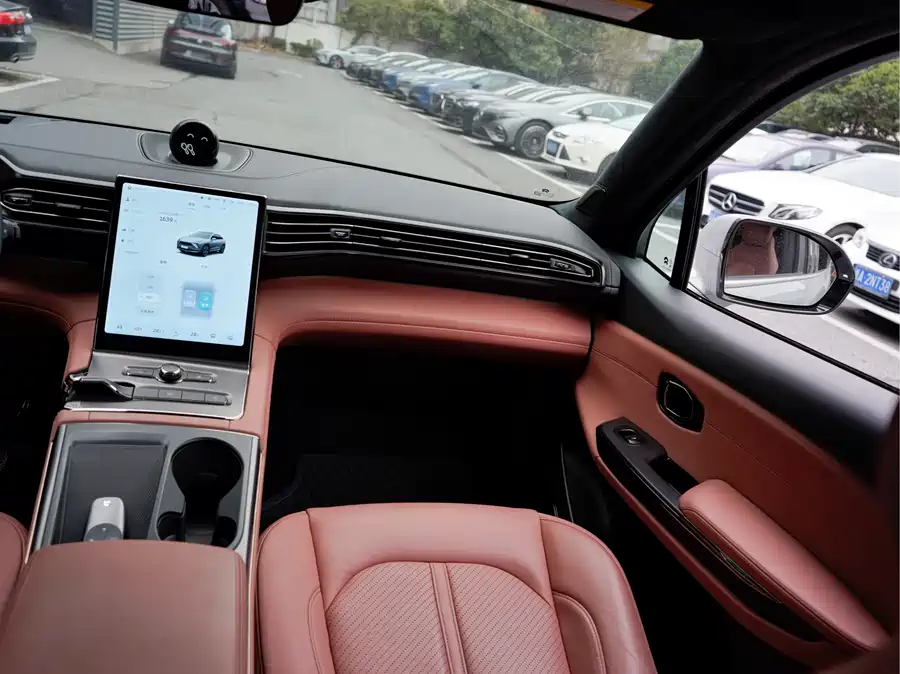 900x675_0_q87_c42_autohomecar__Chto52lI9SmAdS6XAAcMMaZHKfI110.jpg.webp Used NIO EC6 2020 440KM Performance Edition