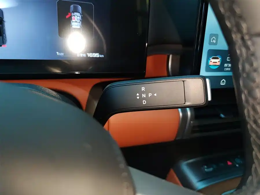 Used BYD Leopard Titanium 7 2025 200KM two-wheel drive Max version