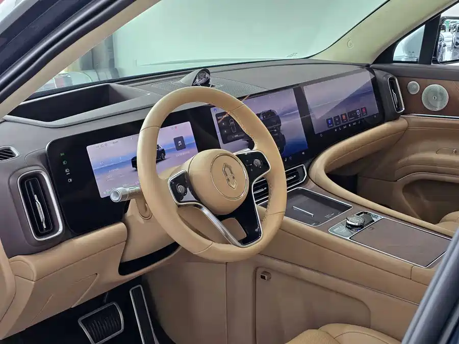 900x675_0_q87_c42_autohomecar__Chto52lIuEmAMMZ5AANGKGI4VdM835.jpg.webp Used AITO M9 2024 extended range Ultra version 52kWh 5-seater version