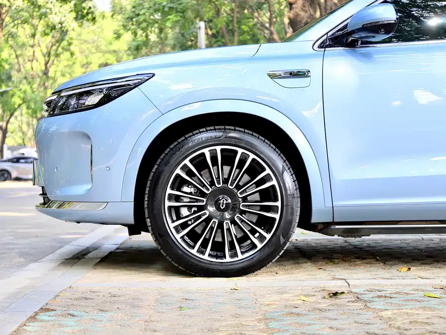 900x675_0_q87_c42_autohomecar__Chto52lJCuCAQehPAA0YUCMXJM4753.jpg.webp Used HUAWEI AITO M7 2024 1.5T Intelligent Driving Four-wheel Drive Max Version 6 Seats