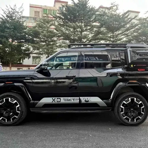 900x675_0_q87_c42_autohomecar__Chto52lJH0eAIPX-AAl7RHETiAQ243.jpg.webp Used BYD Leopard 8 2025 Zhiyong flagship version 7 seats