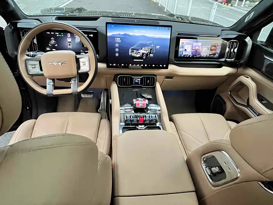 900x675_0_q87_c42_autohomecar__Chto52lJH0yAZYdFAAi7JfzF4qI155.jpg.webp Used BYD Leopard 8 2025 Zhiyong flagship version 7 seats