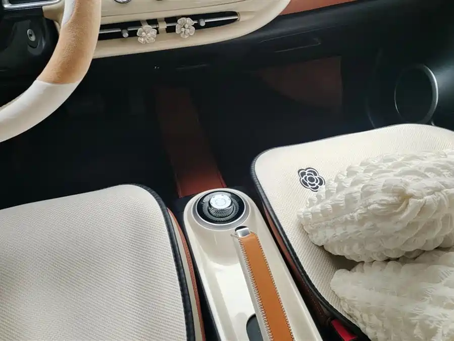 900x675_0_q87_c42_autohomecar__Chto52lKIzWASXMfAAGANovGmwo994.jpg.webp Used Wuling Bingo 2024 model 203km light model