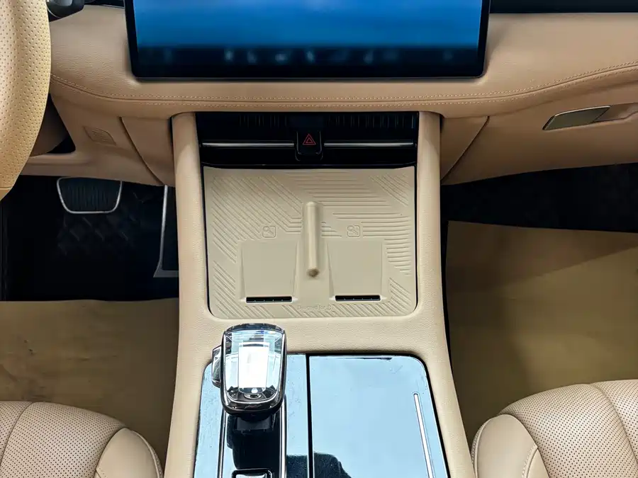 900x675_0_q87_c42_autohomecar__Chto52lLTDeAY6BVAAjYbfvlFwA369.jpg.webp Used HUAWEI AITO M7 2024 1.5T rear drive Plus version 5 seats