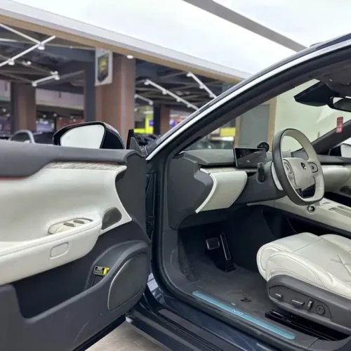 900x675_0_q87_c42_autohomecar__Chto52lLTDiAN4BbAAcNcQ-Alws396.jpg.webp Used NIO ET7 2022 model 100kWh first edition