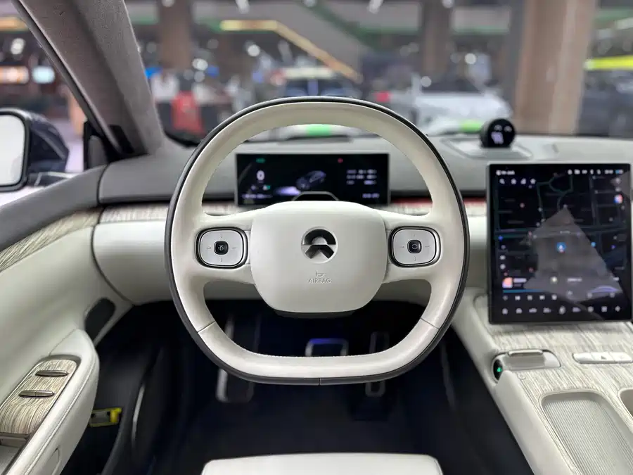 900x675_0_q87_c42_autohomecar__Chto52lLTDyAN209AAaz7ht9QJY238.jpg.webp Used NIO ET7 2022 model 100kWh first edition