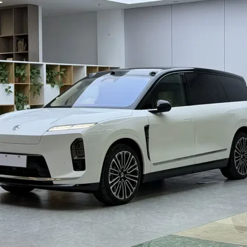 900x675_0_q87_c42_autohomecar__Chto52lLW2aAEhbjAAecPSK9Xlk960.jpg.webp Used NIO ES8 2026 Six-seater Executive Signature Edition