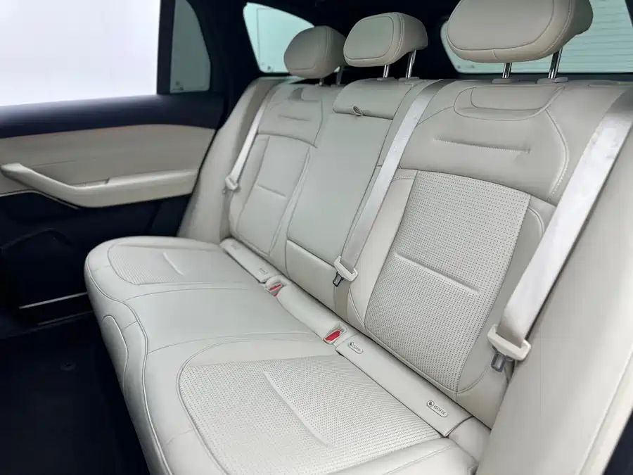 Used NIO ES6 2024 model 75kWh