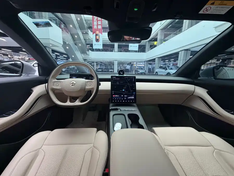 900x675_0_q87_c42_autohomecar__Chto52lM6oWAX5soAAd_AuFZZpI510.jpg.webp Used NIO ET5T 2024 model 75kWh Touring