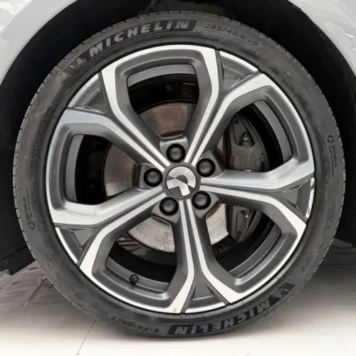 900x675_0_q87_c42_autohomecar__Chto52lM6omAXhE8AAg7-R1Xr6Q329.jpg.webp Used NIO ET5T 2024 model 75kWh Touring