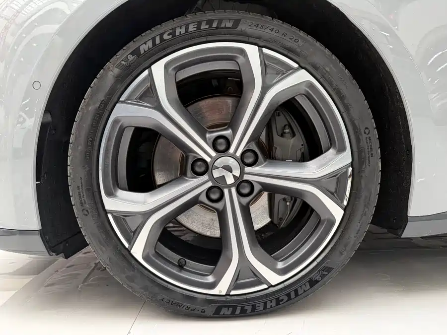 900x675_0_q87_c42_autohomecar__Chto52lM6omAXhE8AAg7-R1Xr6Q329.jpg.webp Used NIO ET5T 2024 model 75kWh Touring