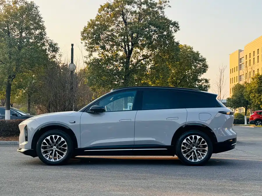 Used NIO ES6 2025 model 75kWh