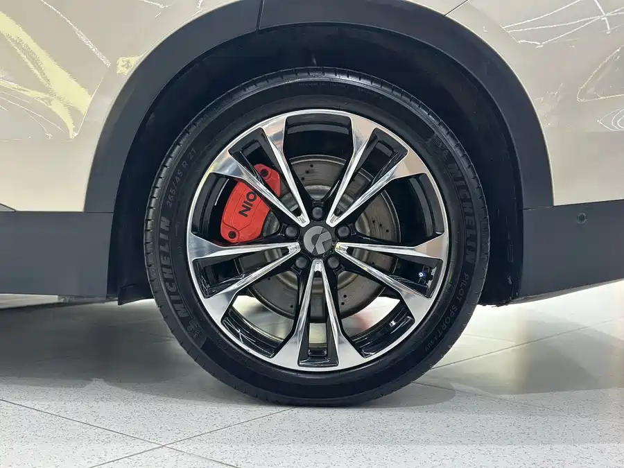 900x675_0_q87_c42_autohomecar__Chto52lMutqAK6dGAAissIS2z8w574.jpg.webp Used NIO ES8 2023 100kWh Executive Edition