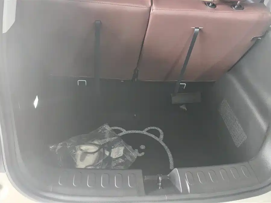Used Wuling Bingo 2023 model 333km Yuexiang model
