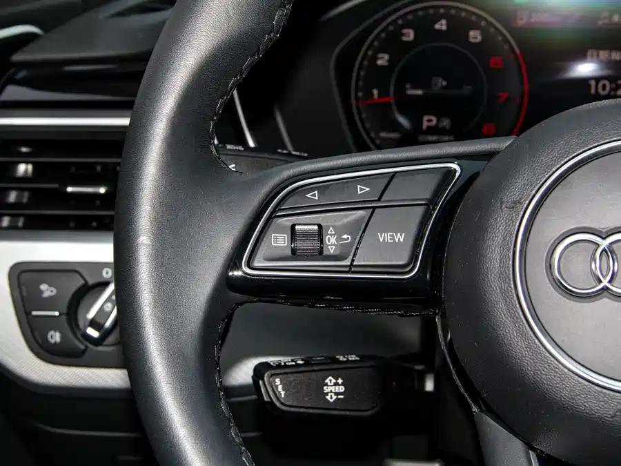 900x675_0_q87_c42_autohomecar__Chto52lMykGAAjZfAAeueC5T3Qc026.jpg.webp Used Audi A5 (Imported) 2023 Sportback 40 TFSI Fashionable and Dynamic