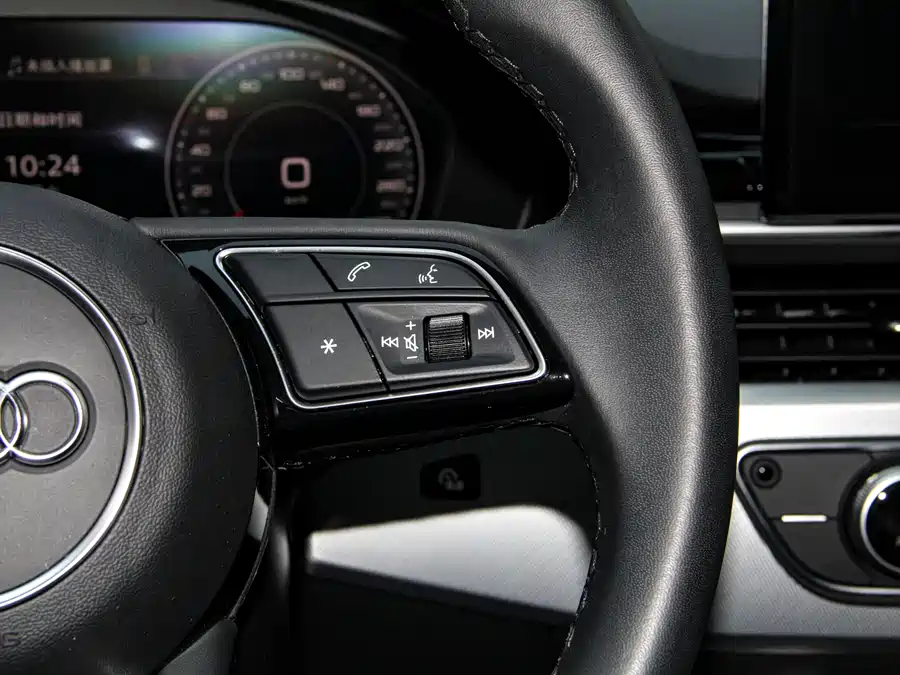 900x675_0_q87_c42_autohomecar__Chto52lMykKAKsWDAAdK-3kou0w756.jpg.webp Used Audi A5 (Imported) 2023 Sportback 40 TFSI Fashionable and Dynamic