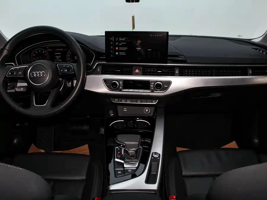 900x675_0_q87_c42_autohomecar__Chto52lMykOAc-uRAAWnUcMde2w532.jpg.webp Used Audi A5 (Imported) 2023 Sportback 40 TFSI Fashionable and Dynamic