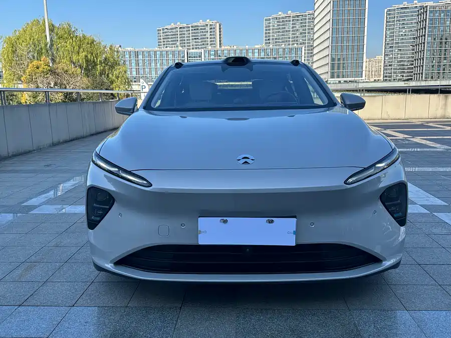 900x675_0_q87_c42_autohomecar__Chto52lN-ECAS8R7AApcHJ0awF0237.jpg.webp Used NIO ET7 2024 75kWh Executive Edition