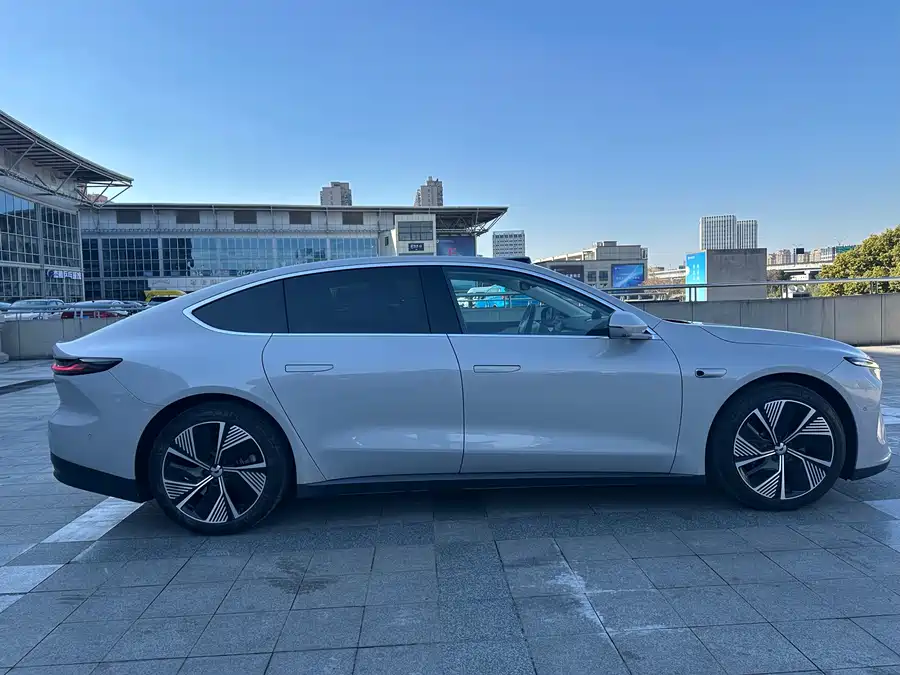 900x675_0_q87_c42_autohomecar__Chto52lN-EKAfYHIAAjQ9djcg88163.jpg.webp Used NIO ET7 2024 75kWh Executive Edition