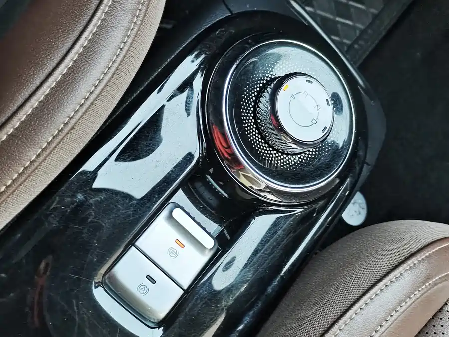 900x675_0_q87_c42_autohomecar__Chto52lN9xGAT0MbAAtji01PKLY377.jpg.webp Used Wuling Bingo 2023 model 410km Lingxi exclusive model