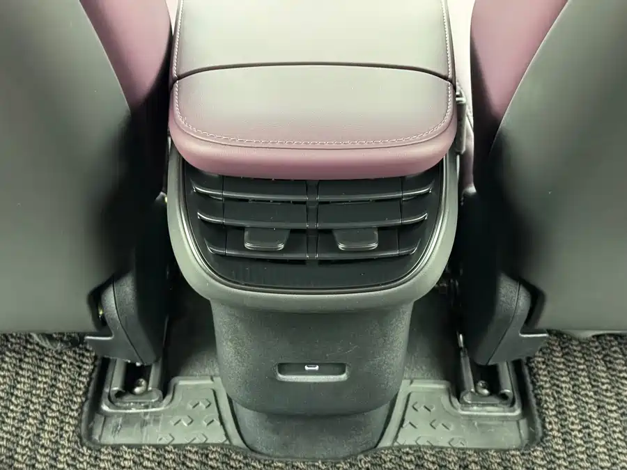 900x675_0_q87_c42_autohomecar__Chto52lN_NKAe9IYAAea2LX94XY919.jpg.webp Used NIO ET5T 2024 model 75kWh Touring