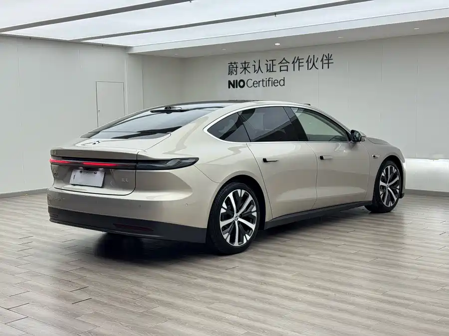 900x675_0_q87_c42_autohomecar__Chto52lN_SaACUVuAAgNRox7Bpc021.jpg.webp Used NIO ET7 2024 75kWh Executive Edition