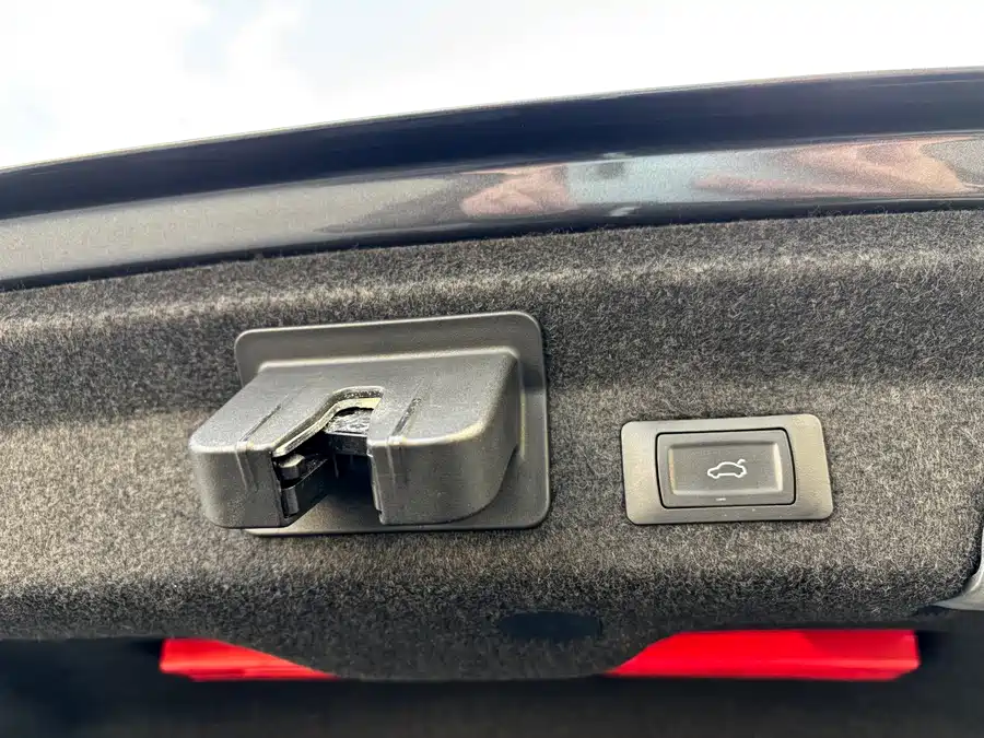 900x675_0_q87_c42_autohomecar__Chto52lOV56AdE6VAAs103DSMdA626.jpg.webp Used Audi A6L 2020 45 TFSI quattro exclusive dynamic model