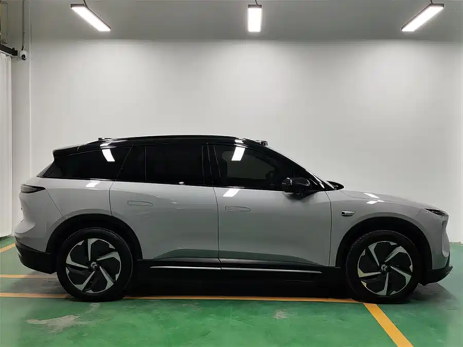 Used NIO ES6 2024 model 75kWh