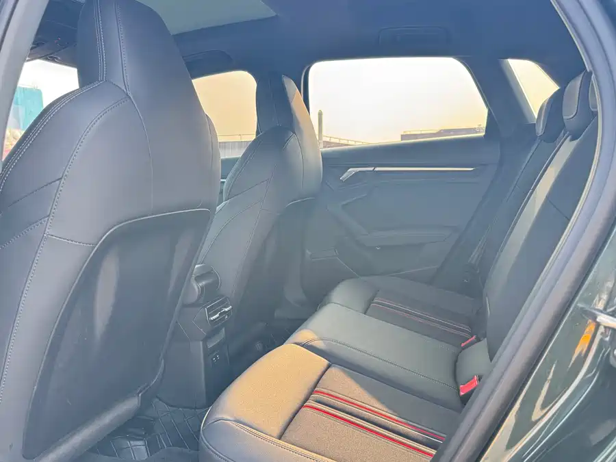 900x675_0_q87_c42_autohomecar__Chto52lQnJ2AQFuWAAdtk4WrOnA639.jpg.webp Used Audi A3 2022 Sportback 35 TFSI stylish and sporty