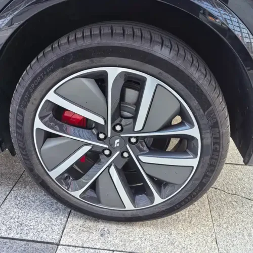900x675_0_q87_c42_autohomecar__ChtpWGi47E-ACqk4AAyFNQ8sJDw363.jpg.webp Used Li Auto L9 2024 Pro