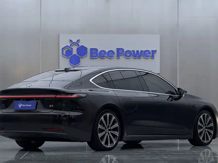 900x675_0_q87_c42_autohomecar__ChtpWGi5Vh6AZ45IAALFS78hv_o016.jpg.webp Used NIO ET7 2024 100kWh Executive Edition