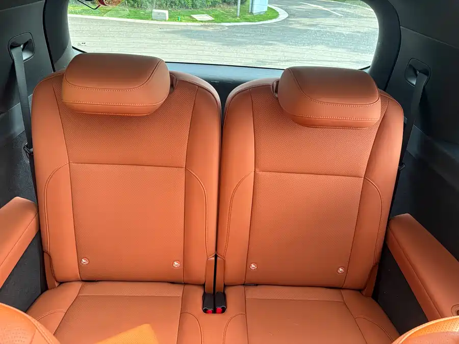 900x675_0_q87_c42_autohomecar__ChtpWGiS5guAULU9AAnVYFmYChQ594.jpg.webp Used Li Auto L9 2024 Ultra
