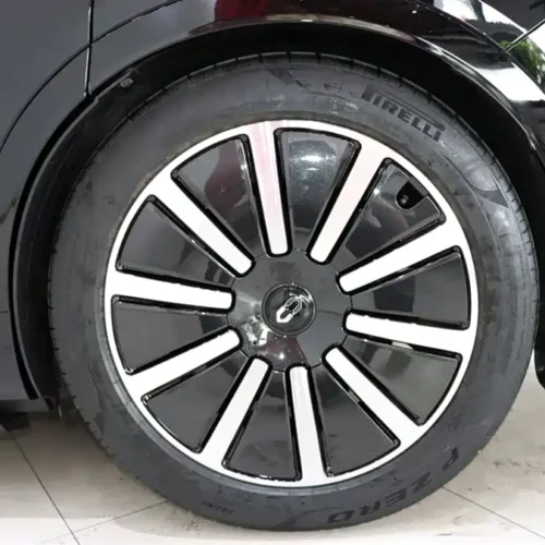 900x675_0_q87_c42_autohomecar__ChtpWGiZkQ-APqG0AAGV8FTzHwk007.jpg.webp Used AITO M9 2024 extended range Max version 52kWh 5-seater version