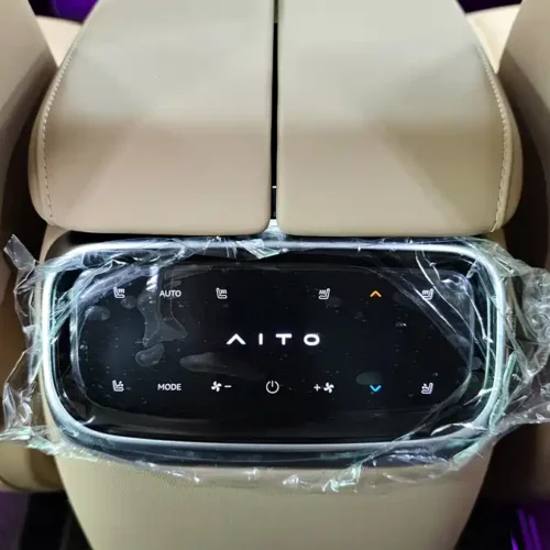 900x675_0_q87_c42_autohomecar__ChtpWGilglqAcH7YAATPC_3FpnU456.jpg.webp Used HUAWEI AITO M7 2024 1.5T Intelligent Driving Four-wheel Drive Ultra Version 5 Seats