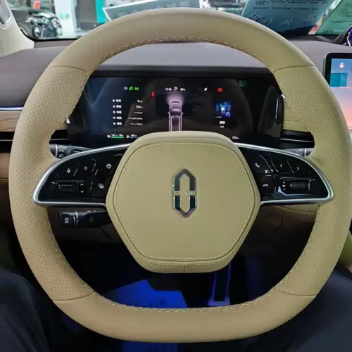 900x675_0_q87_c42_autohomecar__ChtpWGilgmKAHOPLAASxn-JcKyY196.jpg.webp Used HUAWEI AITO M7 2024 1.5T Intelligent Driving Four-wheel Drive Ultra Version 5 Seats