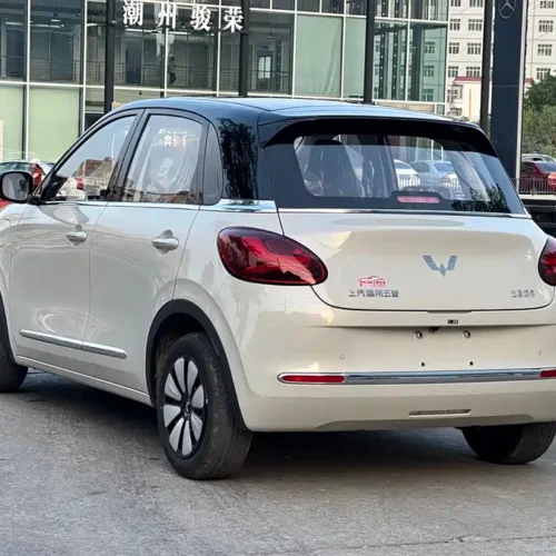 900x675_0_q87_c42_autohomecar__ChtpWGiqdBGAMM_uAAwcdvPMAXE122.jpg.webp Used Wuling Bingo 2025 model 333km Yuexiang model