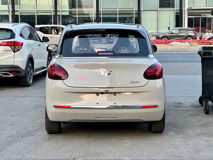 900x675_0_q87_c42_autohomecar__ChtpWGiqdBOATm9hAApmCuciEMU436.jpg.webp Used Wuling Bingo 2025 model 333km Yuexiang model