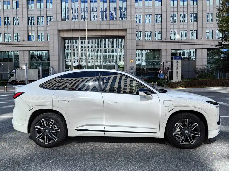 900x675_0_q87_c42_autohomecar__ChtpWGj0aB6ARl-YAAryxdVL4b4150.jpg.webp Used NIO EC6 2020 440KM Performance Edition