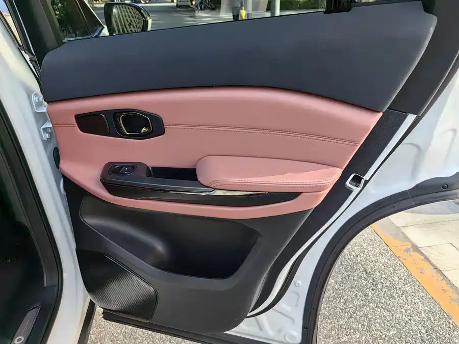 900x675_0_q87_c42_autohomecar__ChtpWGj0aCKABfgBAAVG0nPRNDo779.jpg.webp Used NIO EC6 2020 440KM Performance Edition