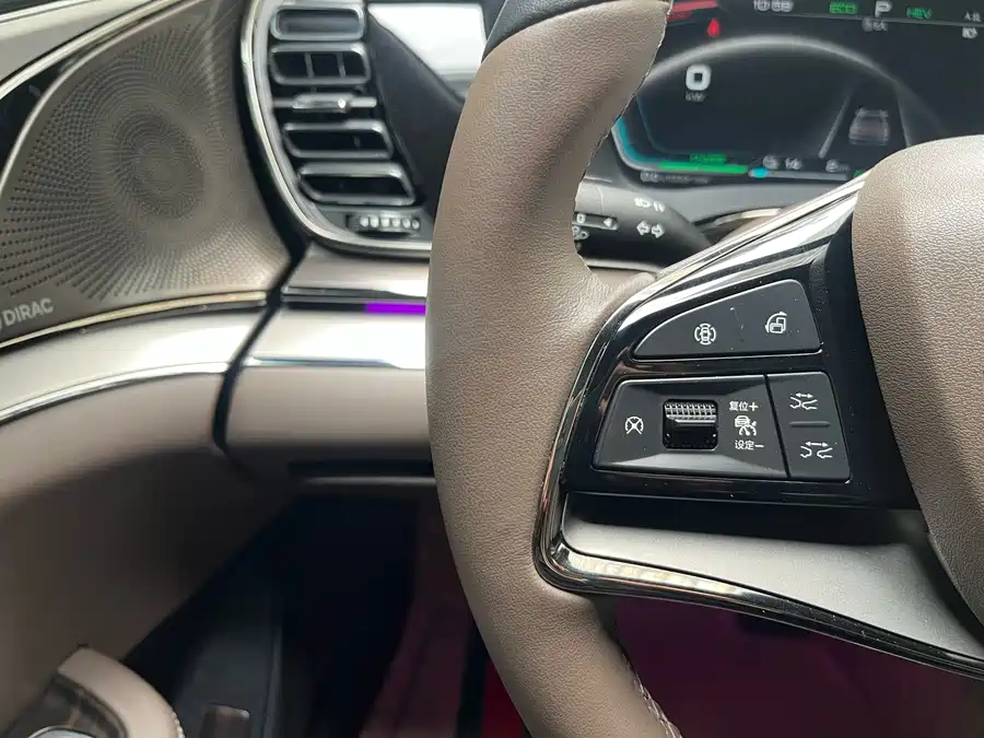 900x675_0_q87_c42_autohomecar__ChtpWGj7kKeAQ2i6AAmhgfKNcWw134.jpg.webp Used BYD Han 2020 DM four-wheel drive performance version luxury model