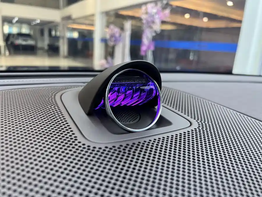 900x675_0_q87_c42_autohomecar__ChtpWGj96SOAOFX6AAXwk7mFpMo403.jpg.webp Used AITO M9 2024 extended range Ultra version 42kWh 6-seater version