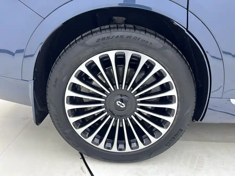 900x675_0_q87_c42_autohomecar__ChtpWGj96SeAaYh4AATOl3nPprs176.jpg.webp Used AITO M9 2024 extended range Ultra version 42kWh 6-seater version