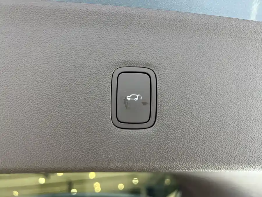 900x675_0_q87_c42_autohomecar__ChtpWGj96SmAZTPyAAam9LhVHoE939.jpg.webp Used AITO M9 2024 extended range Ultra version 42kWh 6-seater version